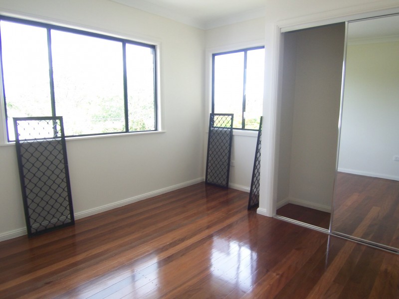 17 Curwen Terrace, Chermside QLD 4032