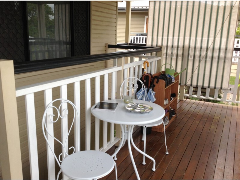 17 Curwen Terrace, Chermside QLD 4032