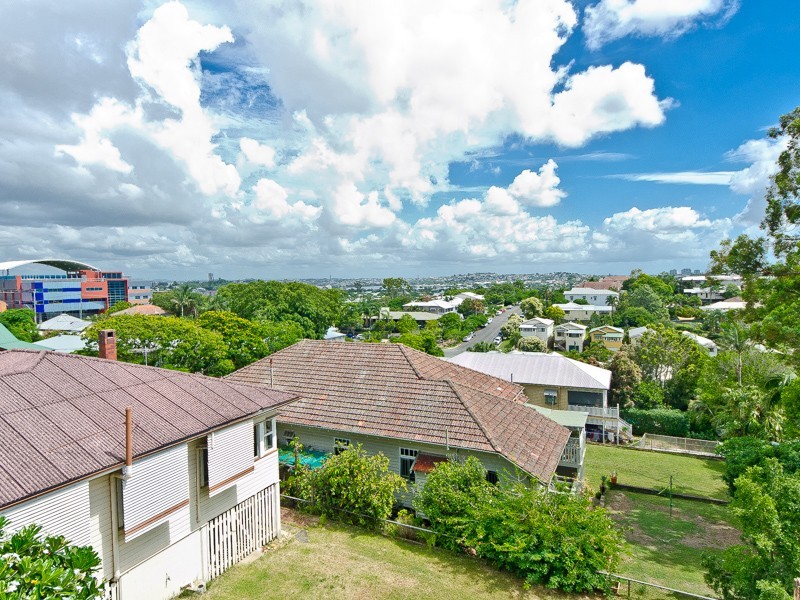 29 Philip Street, Hawthorne QLD 4171