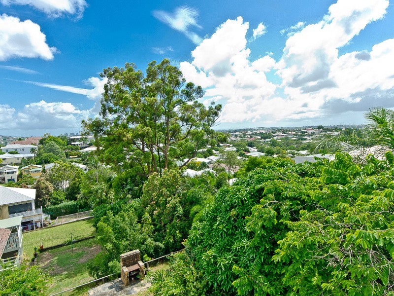 29 Philip Street, Hawthorne QLD 4171