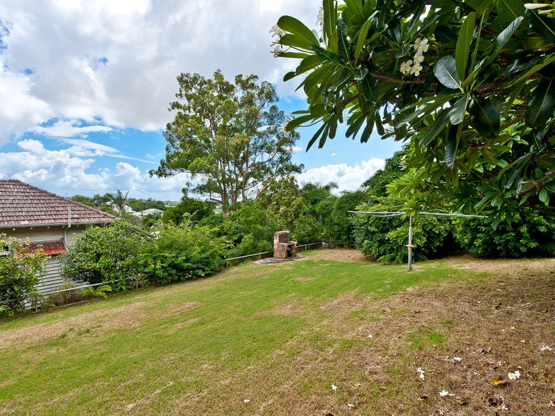 29 Philip Street, Hawthorne QLD 4171