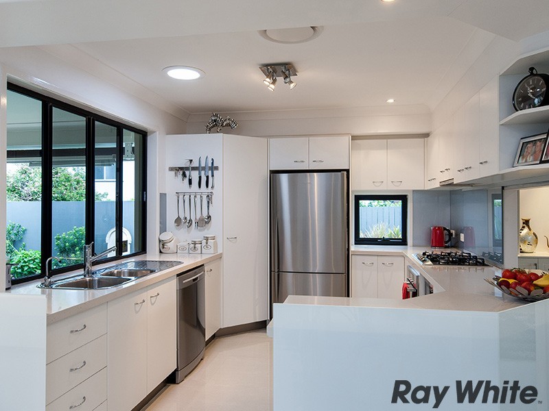 186 Saturn Crescent, Bridgeman Downs QLD 4035