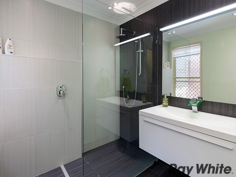 33 Wimbledon Circuit, Carseldine QLD 4034