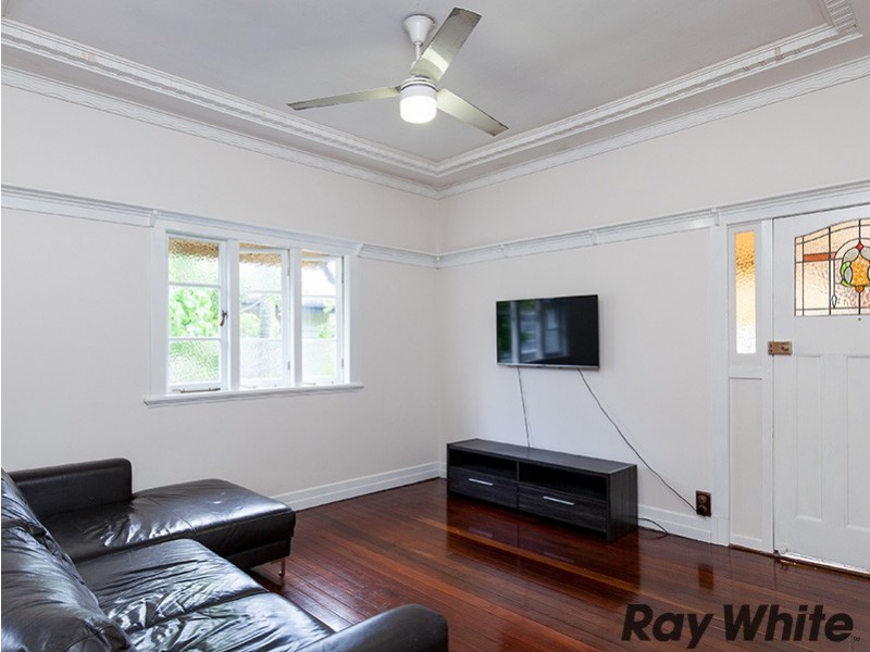 9 Crawford Avenue, Stafford QLD 4053