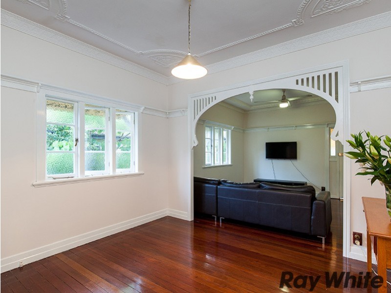 9 Crawford Avenue, Stafford QLD 4053