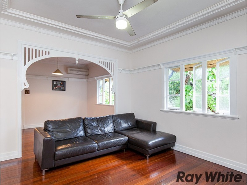 9 Crawford Avenue, Stafford QLD 4053