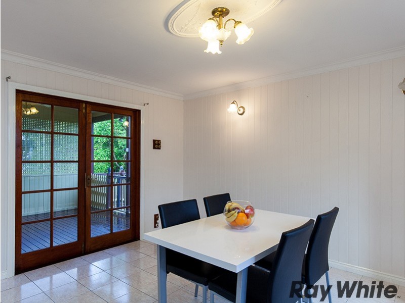 9 Crawford Avenue, Stafford QLD 4053