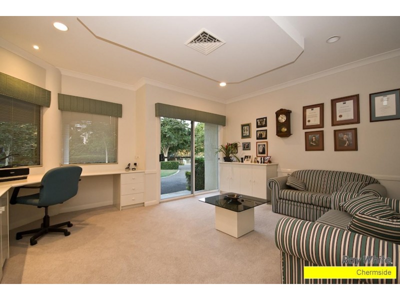 240 Ridley Road, Bridgeman Downs QLD 4035