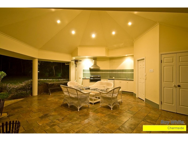 240 Ridley Road, Bridgeman Downs QLD 4035