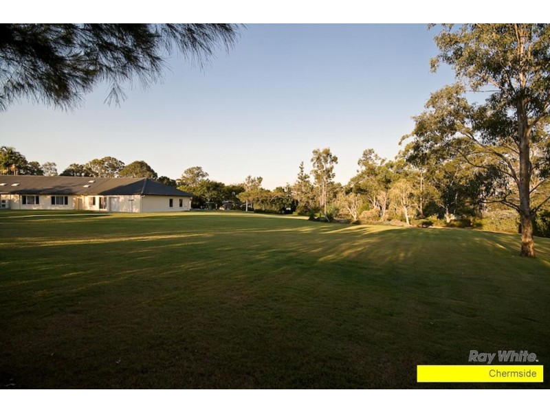 240 Ridley Road, Bridgeman Downs QLD 4035