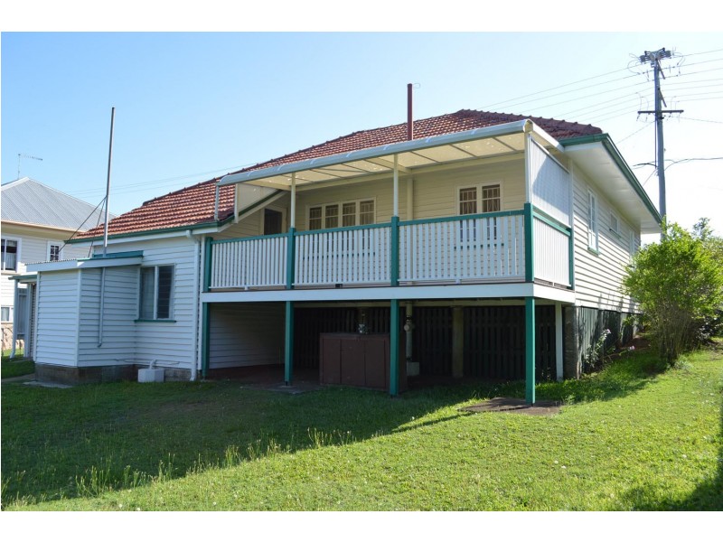 98 Flower Street, Northgate QLD 4013