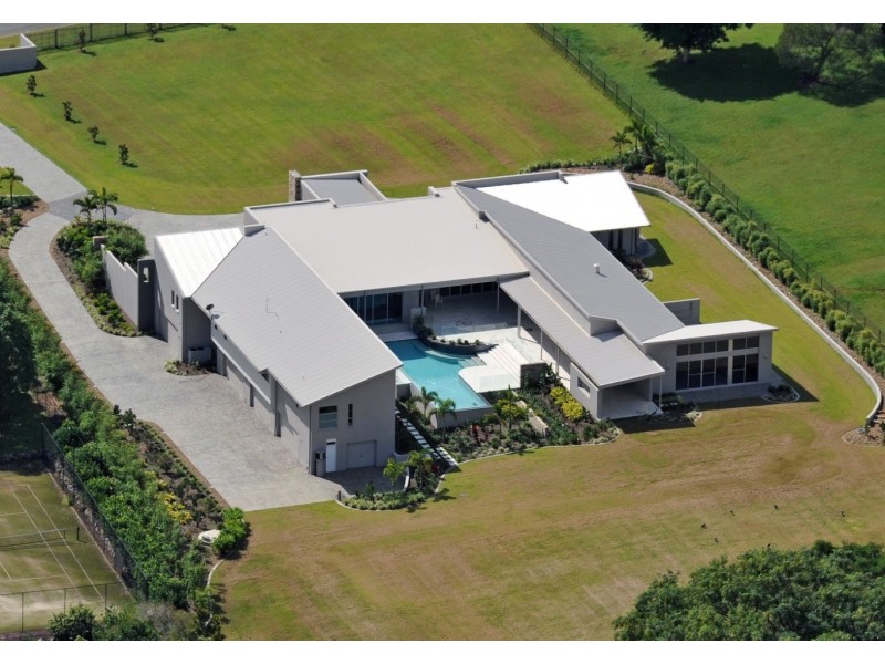 Bridgeman Downs QLD 4035