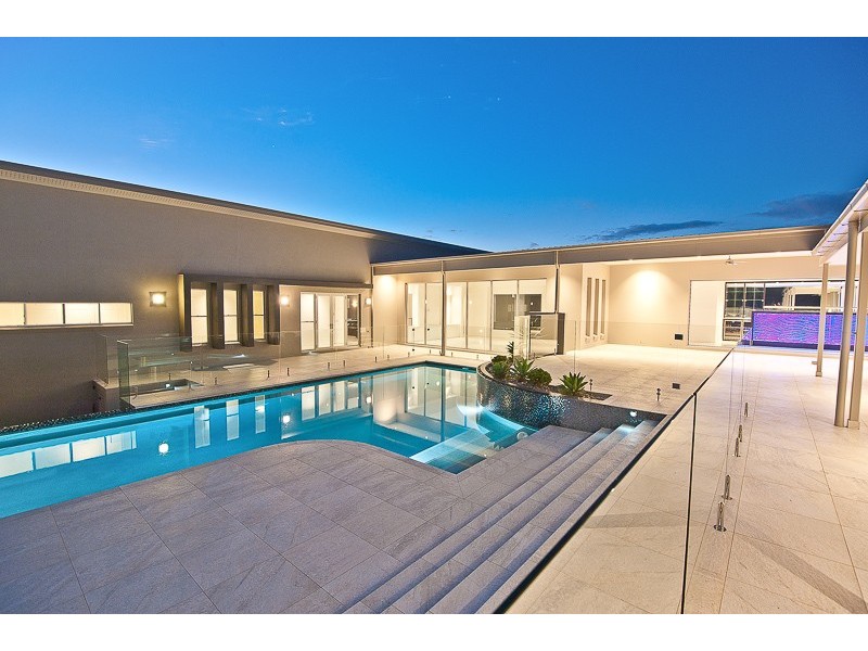 Bridgeman Downs QLD 4035