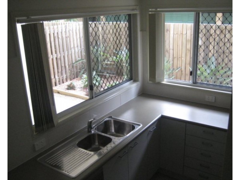 2/10 Church Road, Zillmere QLD 4034