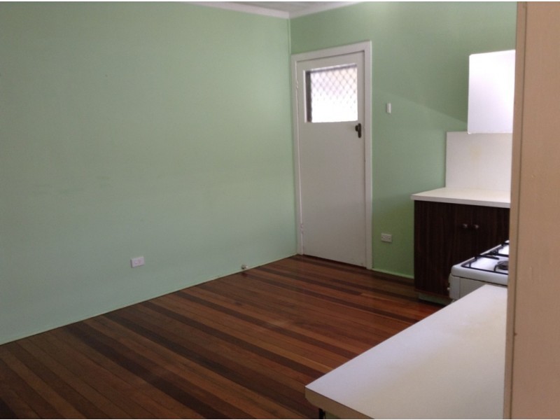 12 Alleena Street, Chermside QLD 4032