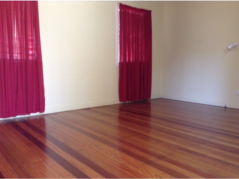 12 Alleena Street, Chermside QLD 4032