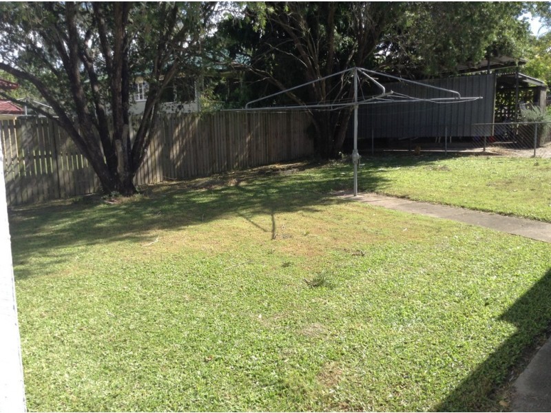 12 Alleena Street, Chermside QLD 4032