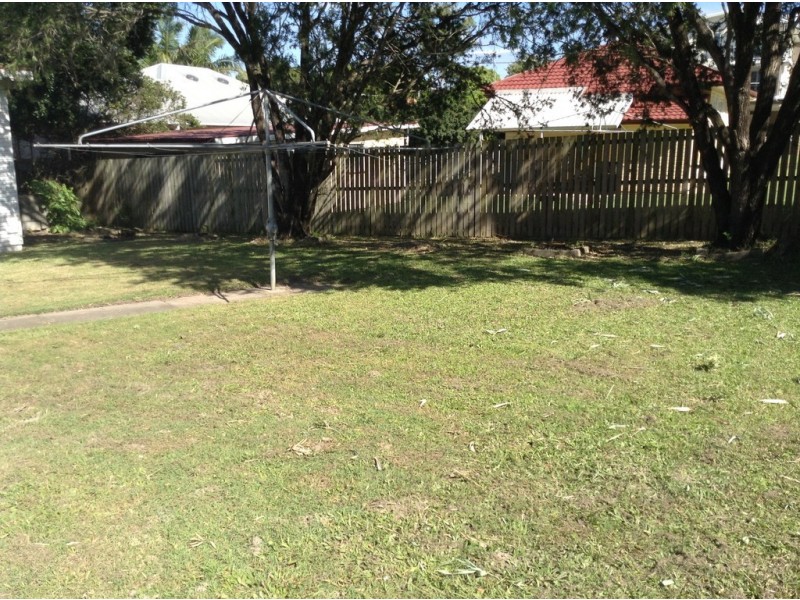 12 Alleena Street, Chermside QLD 4032