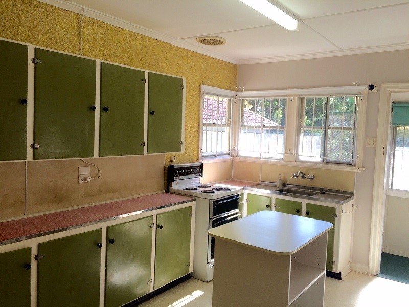 54 Oxley Drive, Holland Park QLD 4121