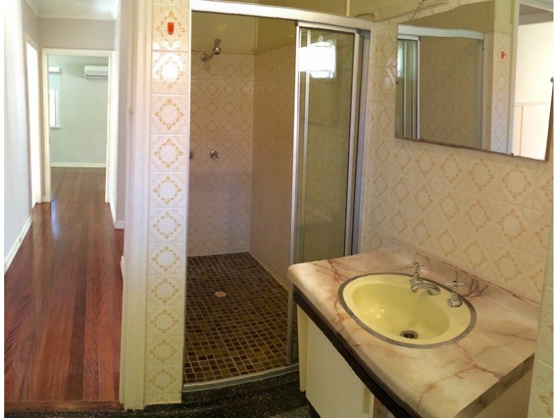 54 Oxley Drive, Holland Park QLD 4121