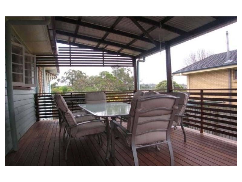 19 Curwen Terrace, Chermside QLD 4032