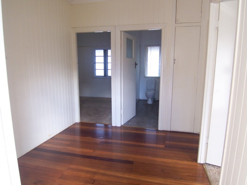 8 Waroon Street, Stafford QLD 4053