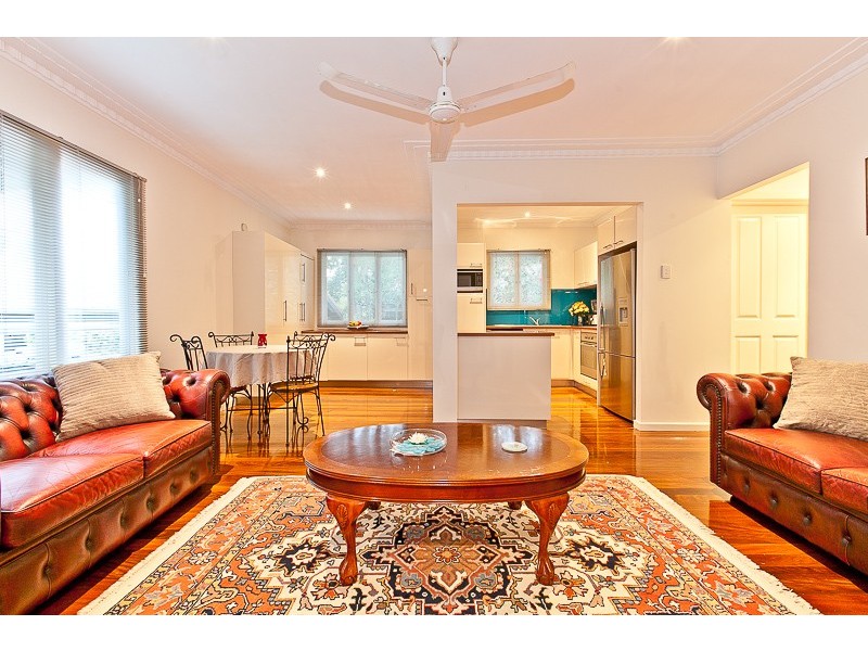 16 Glenhaven Street, Kedron QLD 4031