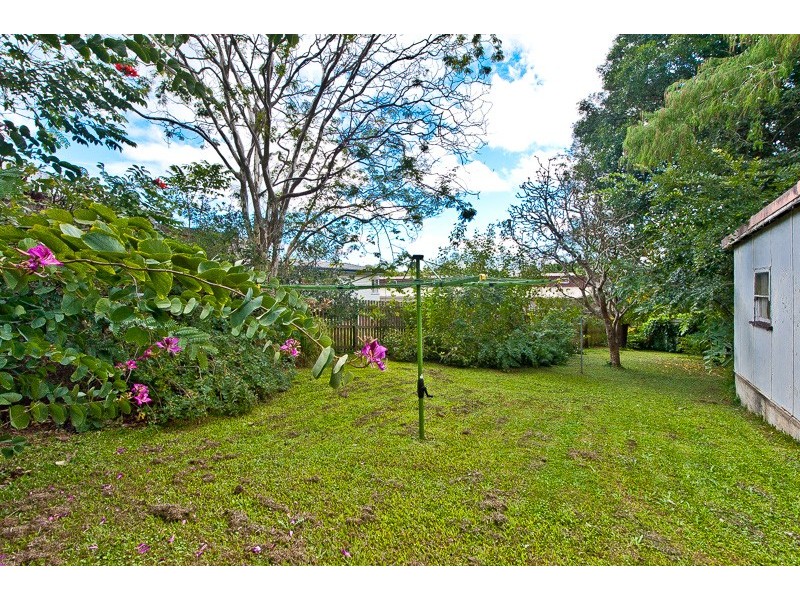 94 Pangeza Street, Stafford Heights QLD 4053