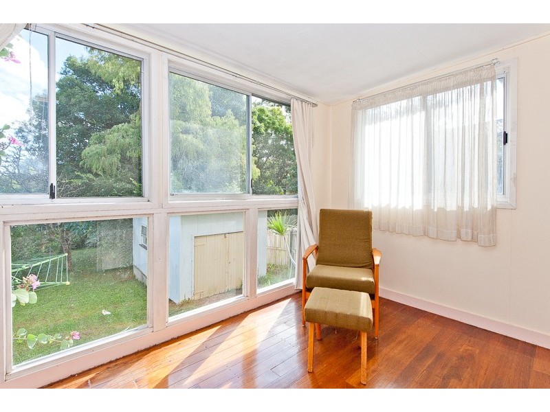 94 Pangeza Street, Stafford Heights QLD 4053