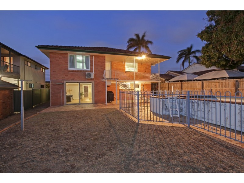 198 Rode Road, Wavell Heights QLD 4012