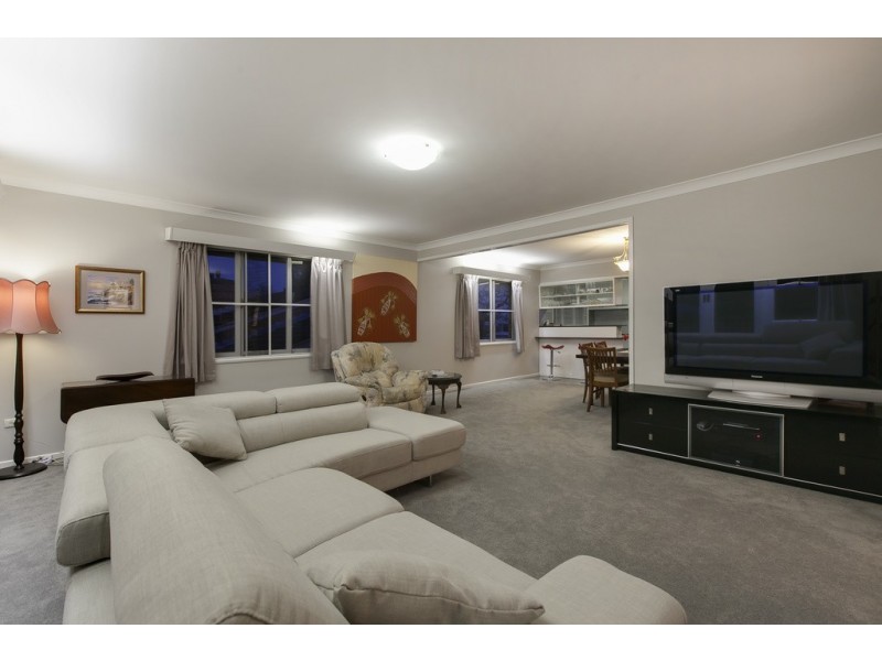 198 Rode Road, Wavell Heights QLD 4012