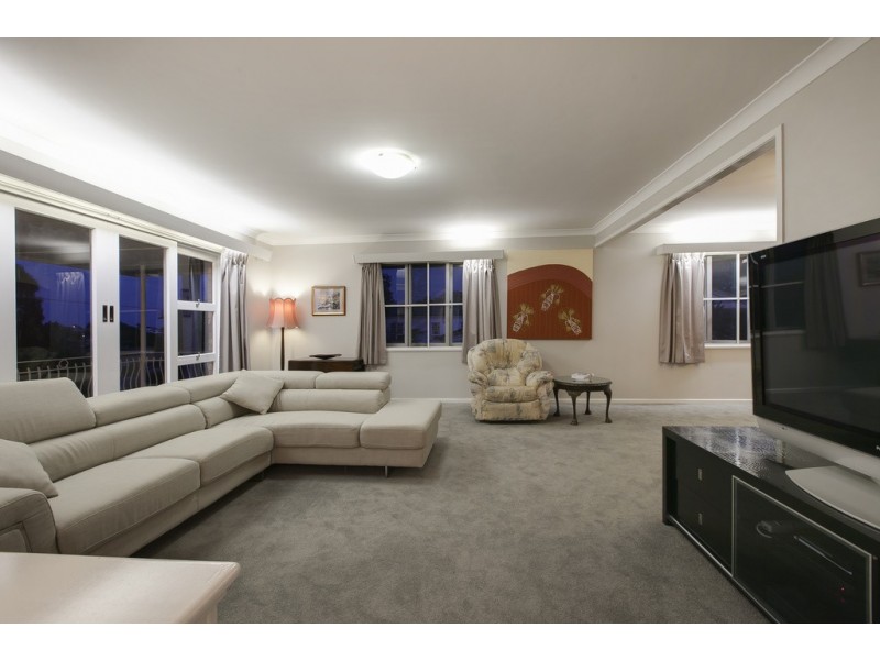 198 Rode Road, Wavell Heights QLD 4012