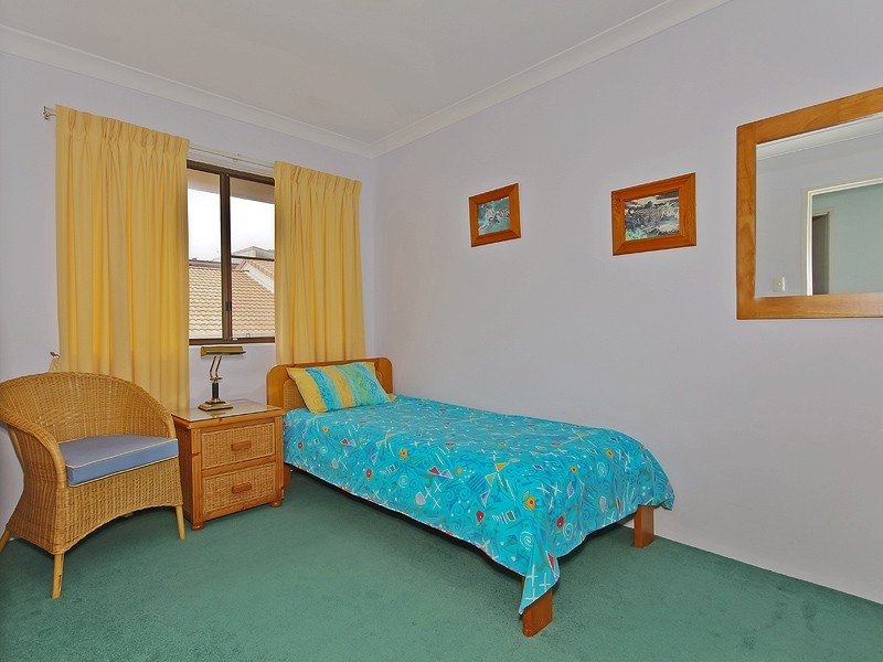 1/64 Hilltop Avenue, Chermside QLD 4032