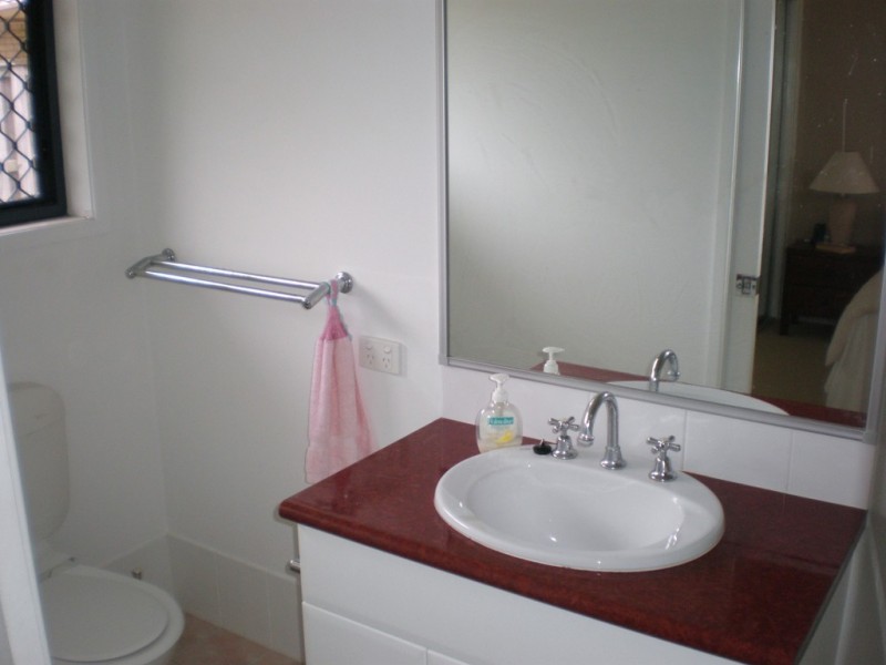 6 Calvary Crescent, Boondall QLD 4034