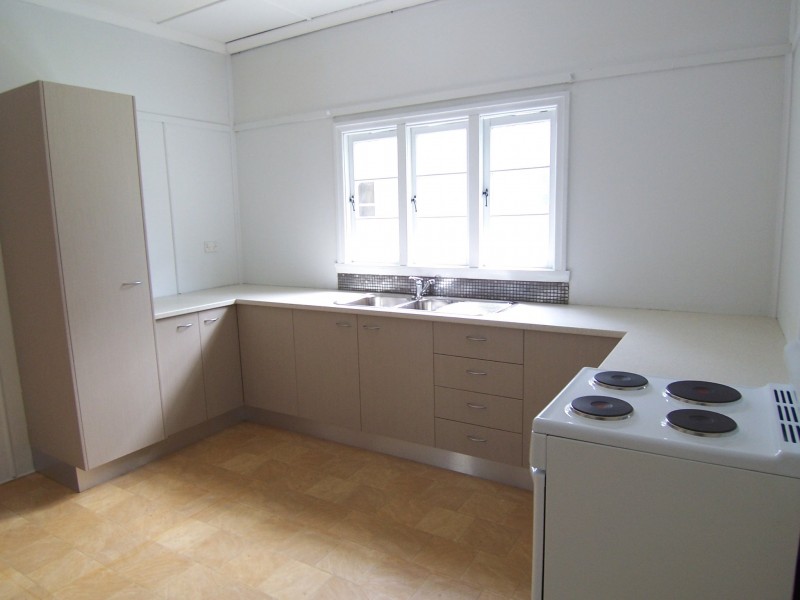 253 Earnshaw Road, Northgate QLD 4013