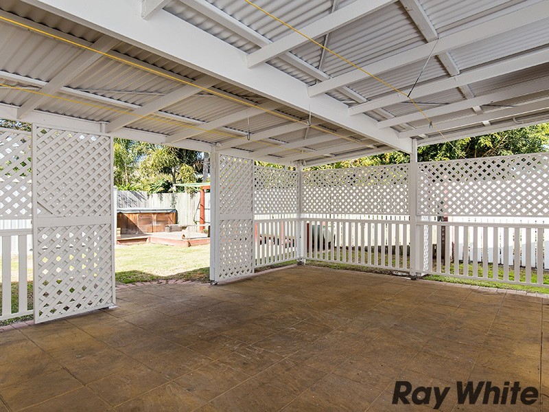 16 Bamford Street, Sandgate QLD 4017
