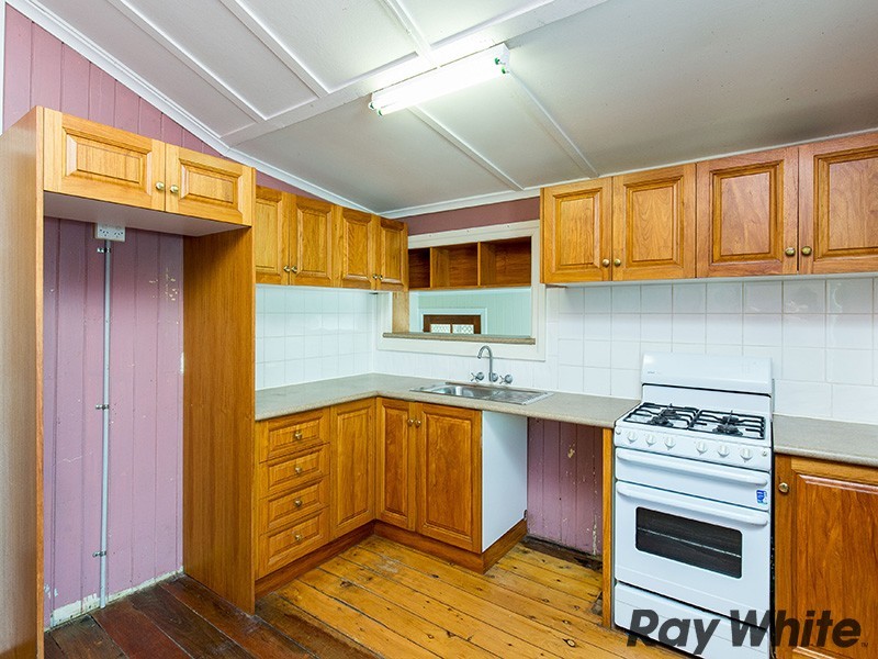 16 Bamford Street, Sandgate QLD 4017