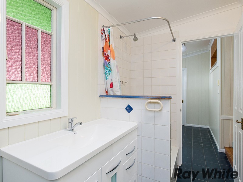 16 Bamford Street, Sandgate QLD 4017