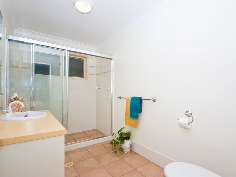 24 Shuttle Place, Bridgeman Downs QLD 4035