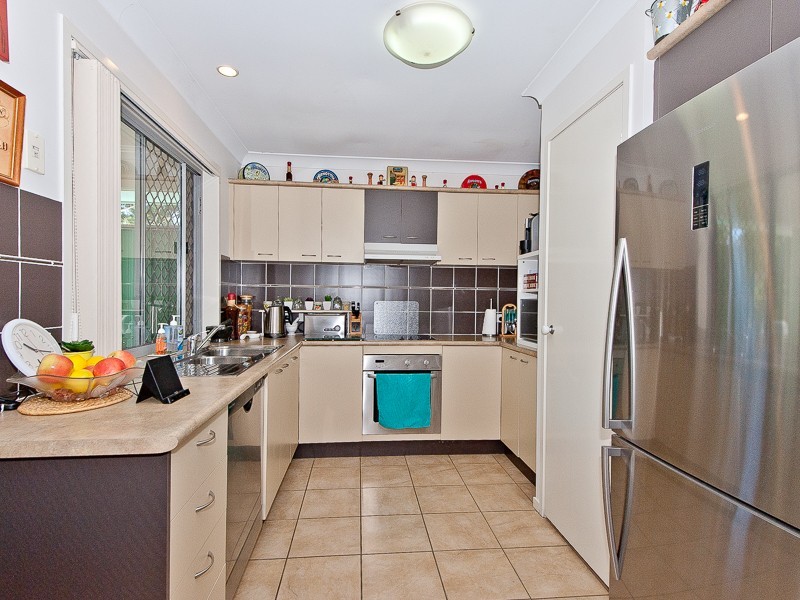 1/6 Myrtle Crescent, Bridgeman Downs QLD 4035