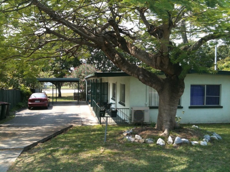 1/19 Clark Street, Clinton QLD 4680