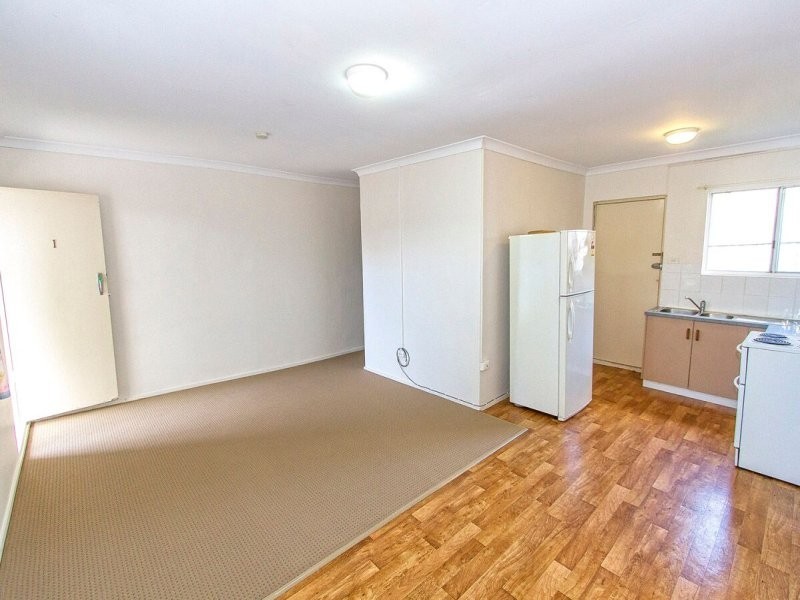 1/19 Clark Street, Clinton QLD 4680
