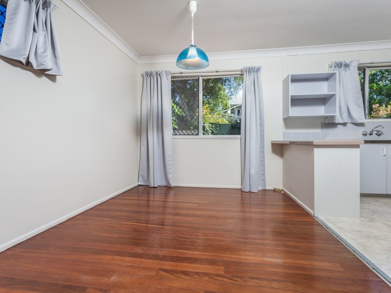 25 Sammells Drive, Chermside QLD 4032