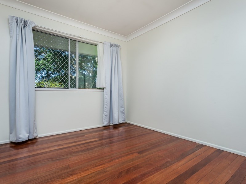 25 Sammells Drive, Chermside QLD 4032