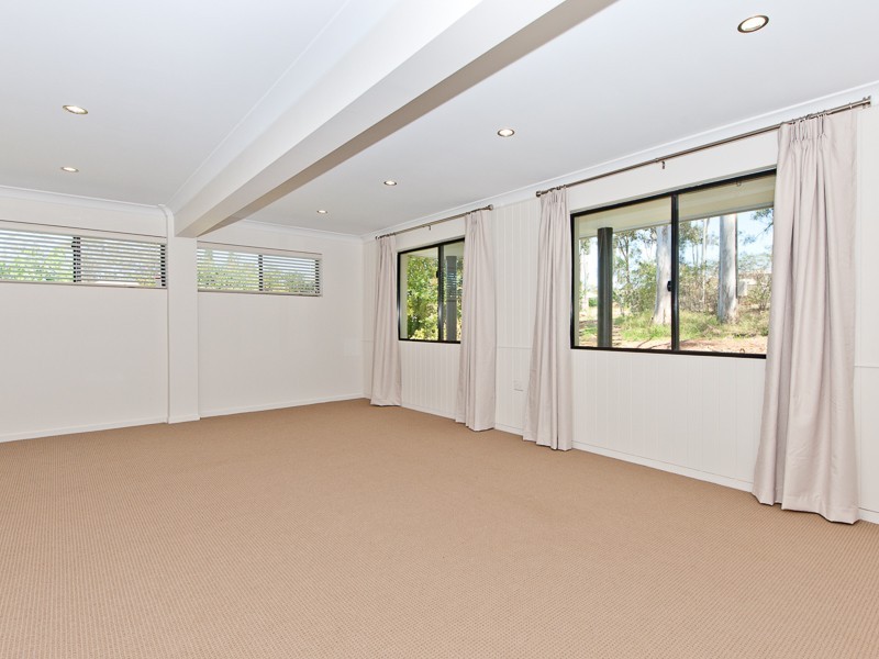 15 Retreat Street, Bridgeman Downs QLD 4035