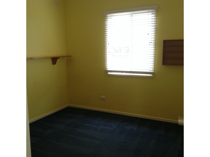 44 Hilltop Avenue, Chermside QLD 4032