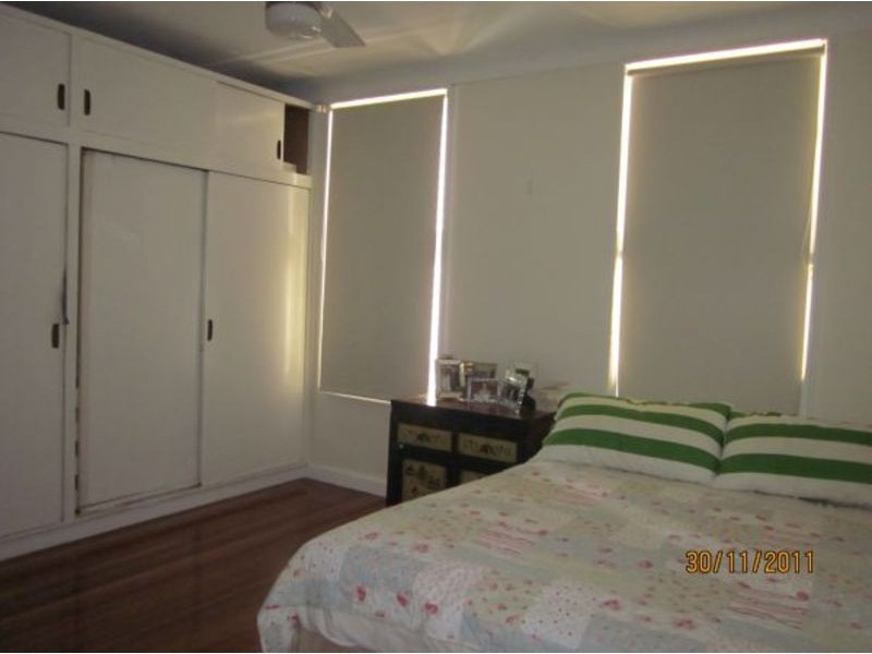 42 Curwen Terrace, Chermside QLD 4032