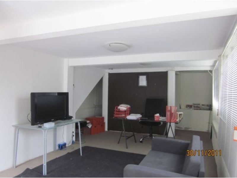 42 Curwen Terrace, Chermside QLD 4032