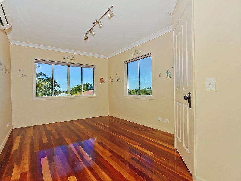 42 Taabinga Street, Wavell Heights QLD 4012