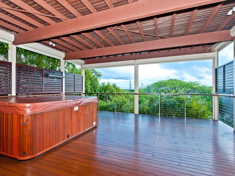16 Westwood Street, Wavell Heights QLD 4012